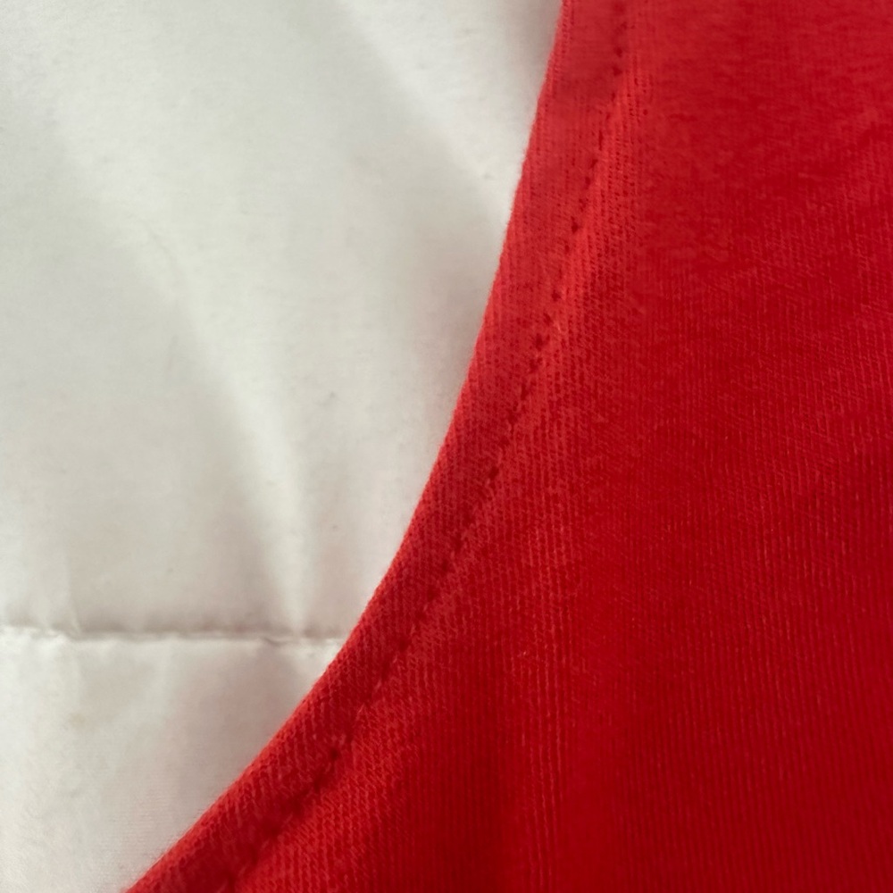 Gucci Red Short Sleeve Tee with Bold Logo Unisex - Picture 5 of 9
